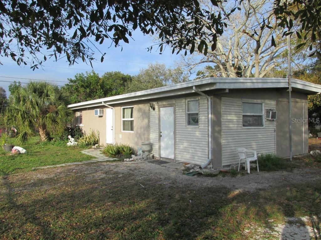 100 Pearl Ave., Nokomis, FL 34275