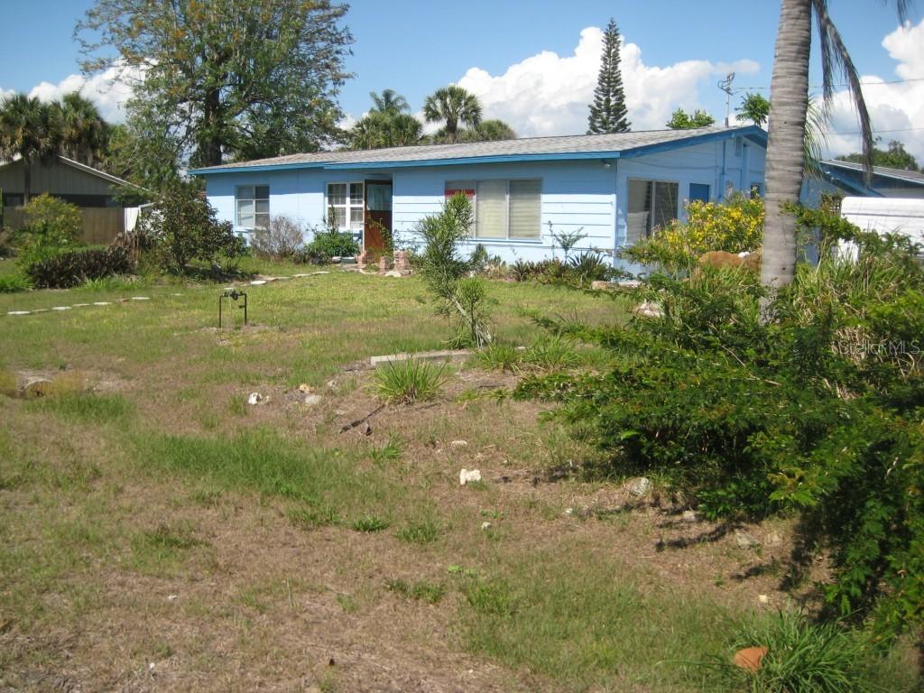 110 Riverview Dr., Nokomis, FL 34275