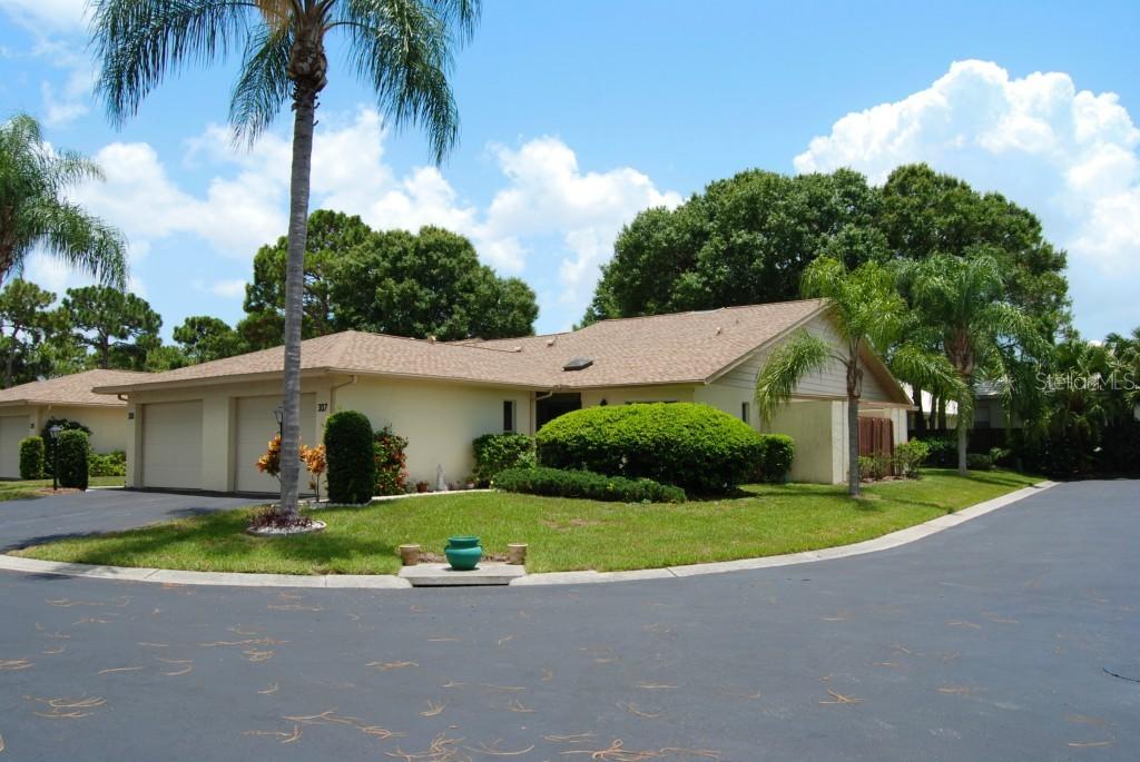 307 Pinebrook Club Dr. #7, Venice, FL 34285