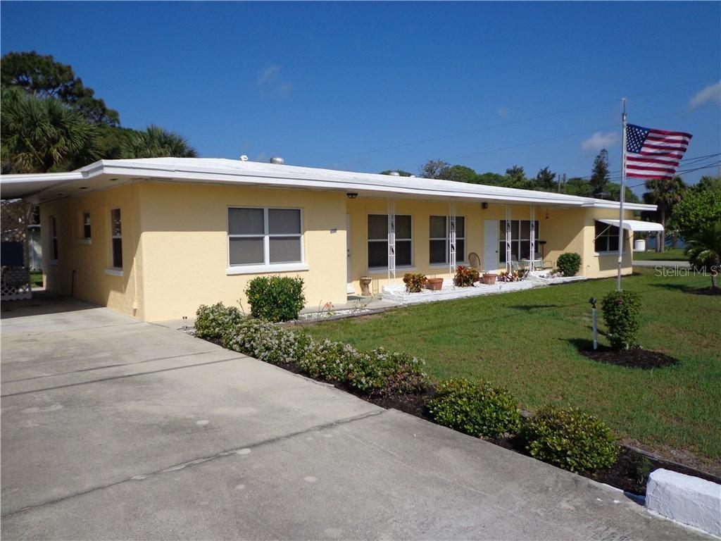 105 Riverview Dr., Nokomis, FL 34275