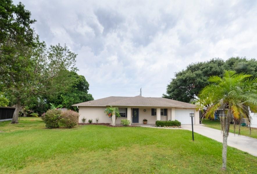 462 Pineview Dr., Venice, FL 34293