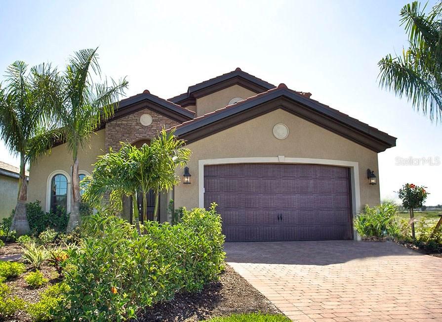 1028 Bradberry Dr., Nokomis, FL 34275