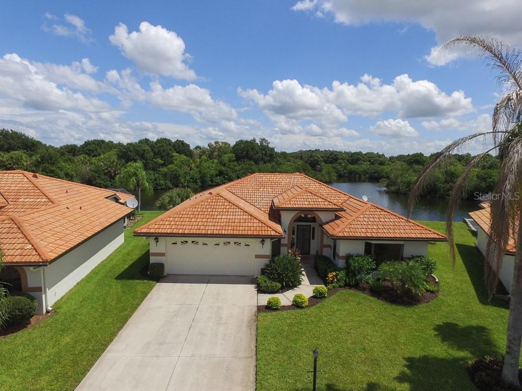 1940 Cove Pointe Dr., Venice, FL 34293