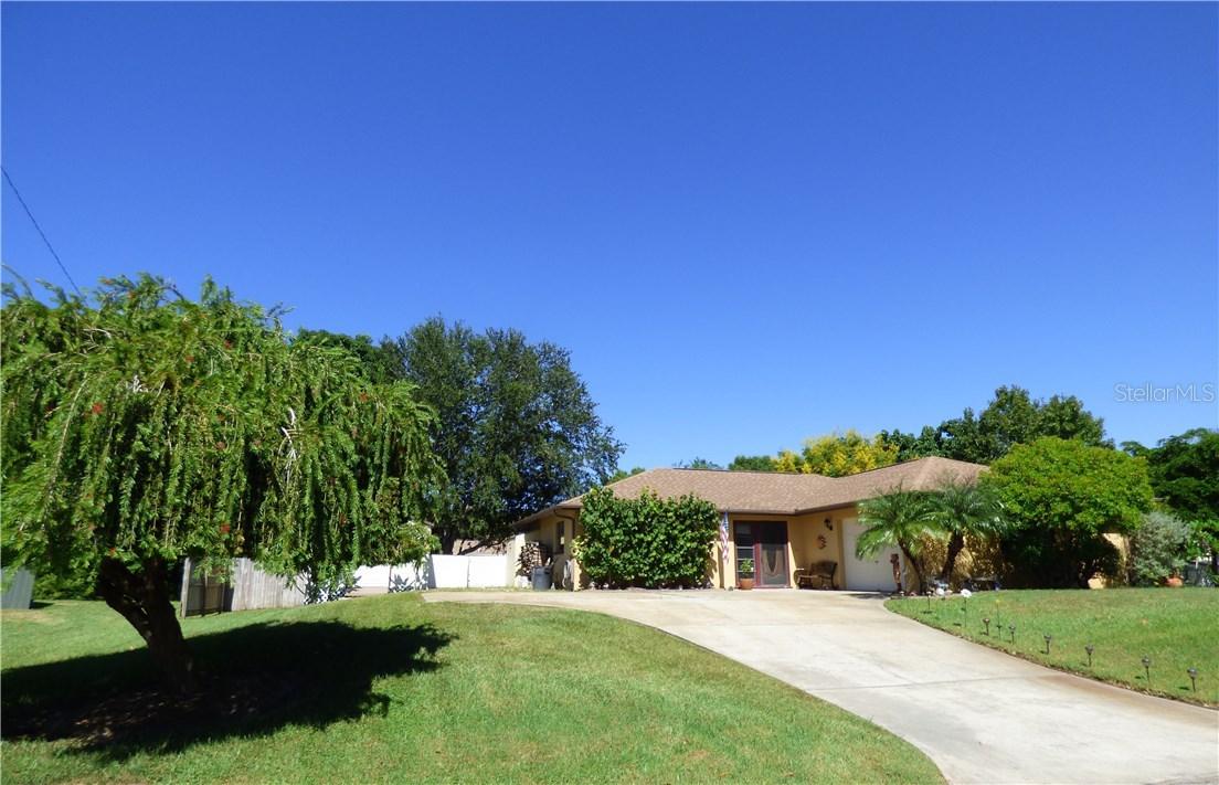 832 Clematis Rd., Venice, FL 34293