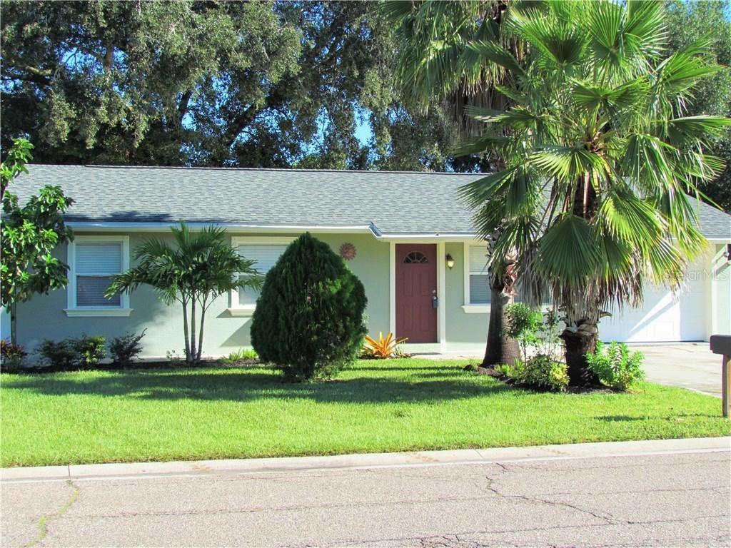 6319 1st Ave., Bradenton, FL 34208