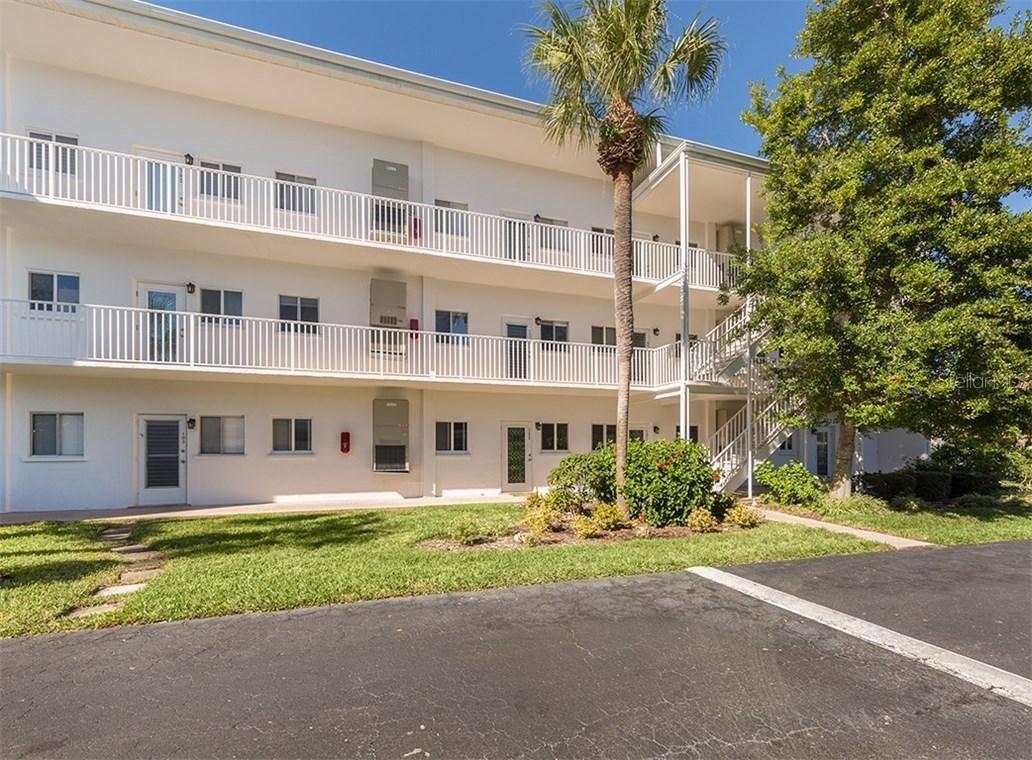 100 The Esplanade #202, Venice, FL 34285