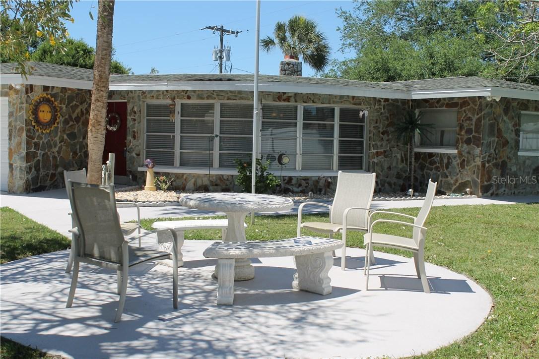 907 E Rosedale Rd., Venice, FL 34293