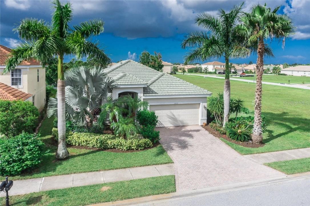 2077 Mesic Hammock Way, Venice, FL 34292