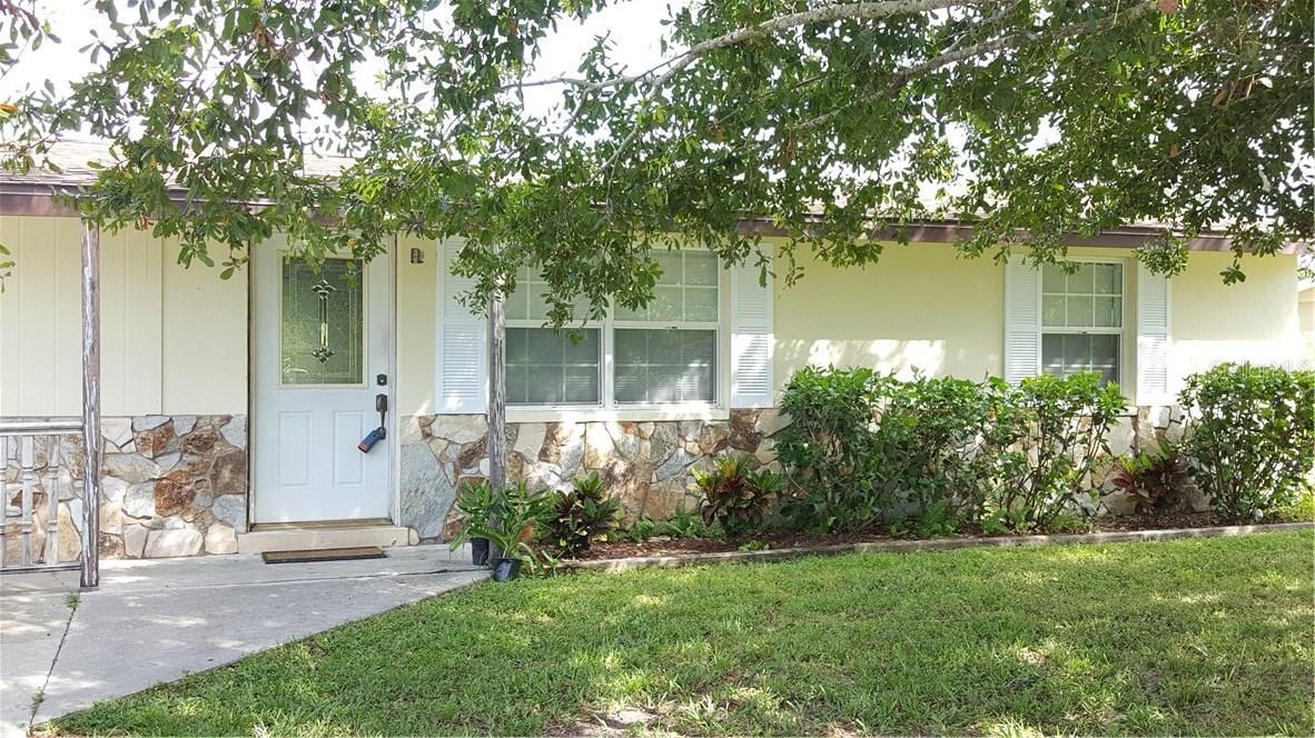 2825 Savoy Dr., Sarasota, FL 34232