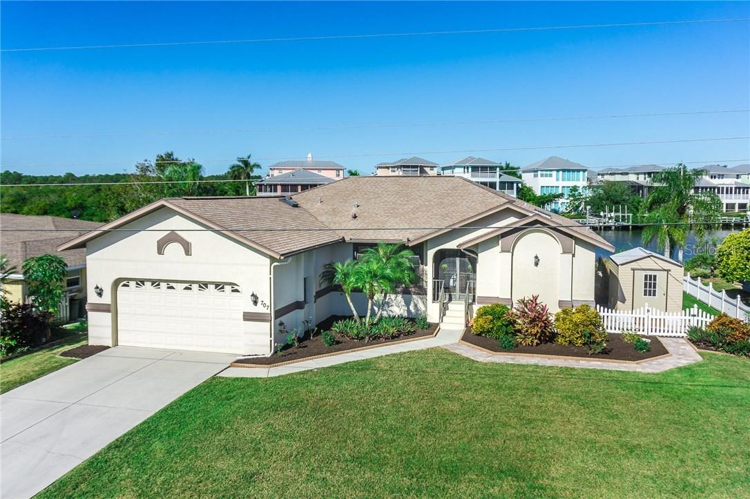 707 Portia St., Nokomis, FL 34275