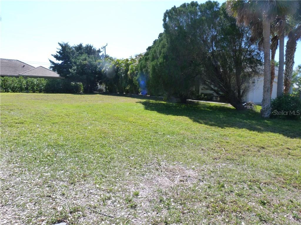 Spadaro Dr., Venice, FL 34285