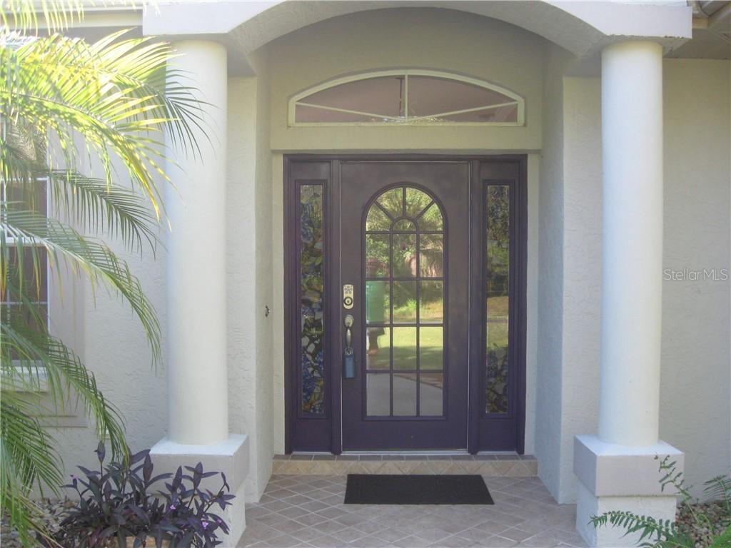 4272 Lagoon Ter., North Port, FL 34286