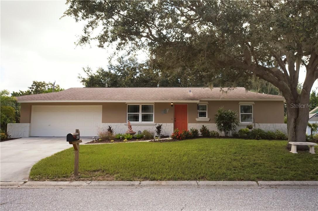 424 Dorchester Dr., Venice, FL 34293