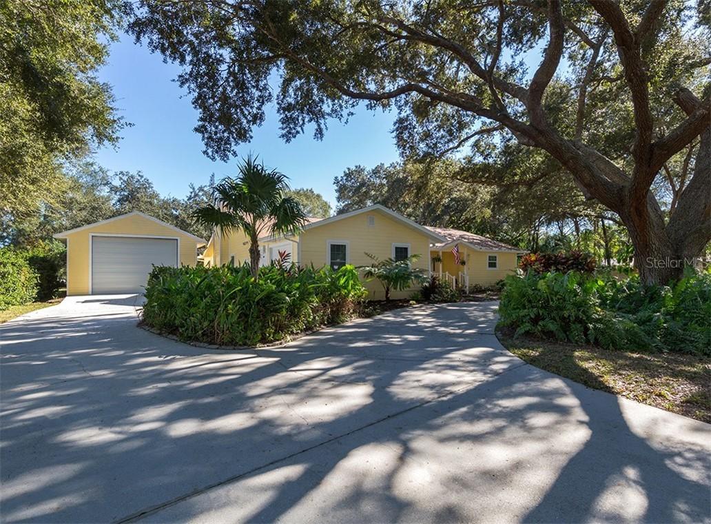 1308 Guardian Dr., Venice, FL 34292