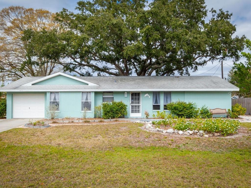 1017 Gulf Coast Blvd., Venice, FL 34285