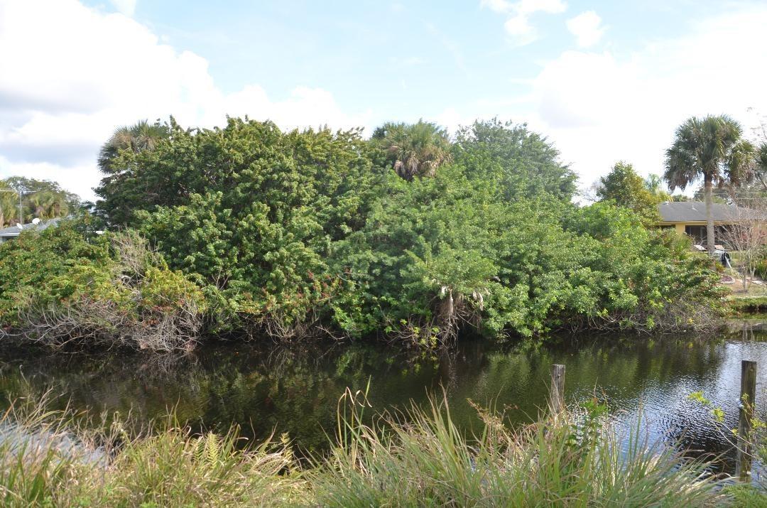 S Cranberry Blvd., North Port, FL 34286