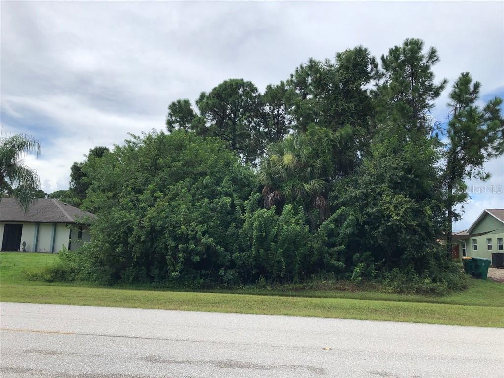 5889 Gillot Blvd., Port Charlotte, FL 33981