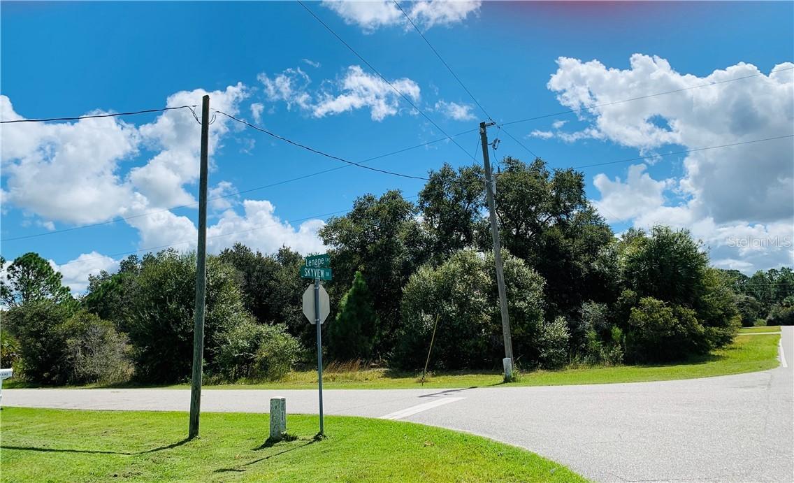 Lenape Ln., North Port, FL 34291