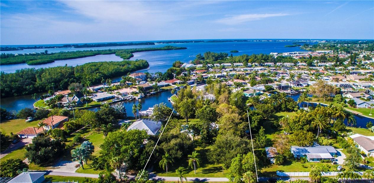 8903 51st Ave., Bradenton, FL 34210