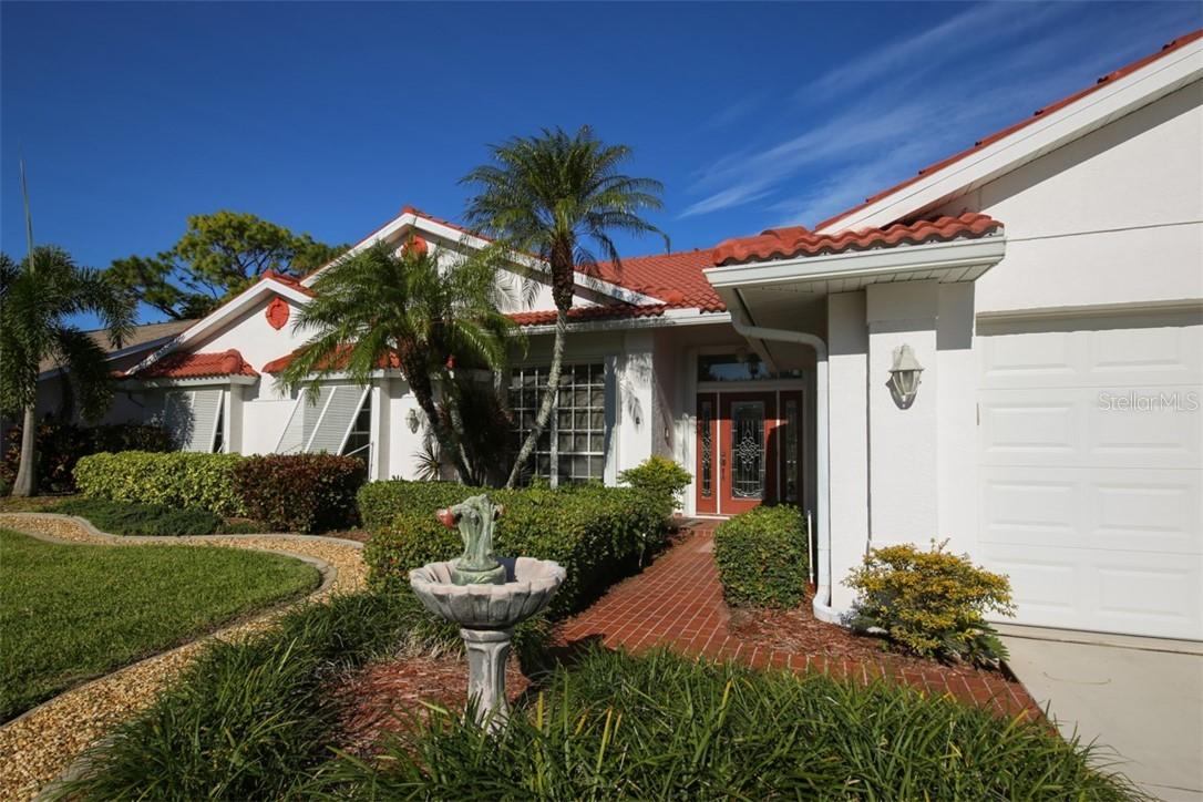 5009 Southern Pine Cir., Venice, FL 34293