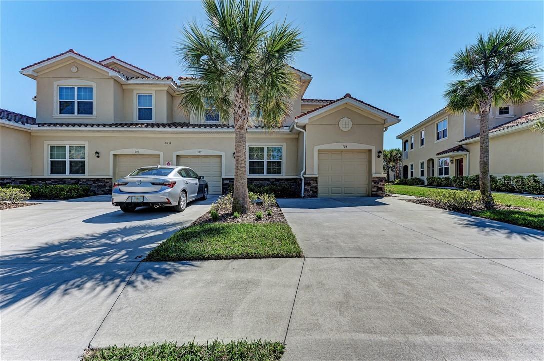 8259 Enclave Way #104, Sarasota, FL 34243