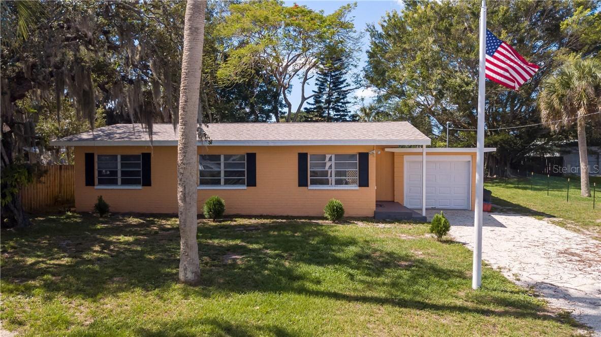 709 Padua Ct., Nokomis, FL 34275