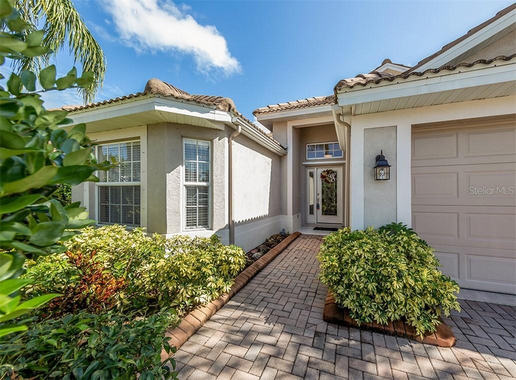 2160 Mesic Hammock Way, Venice, FL 34292