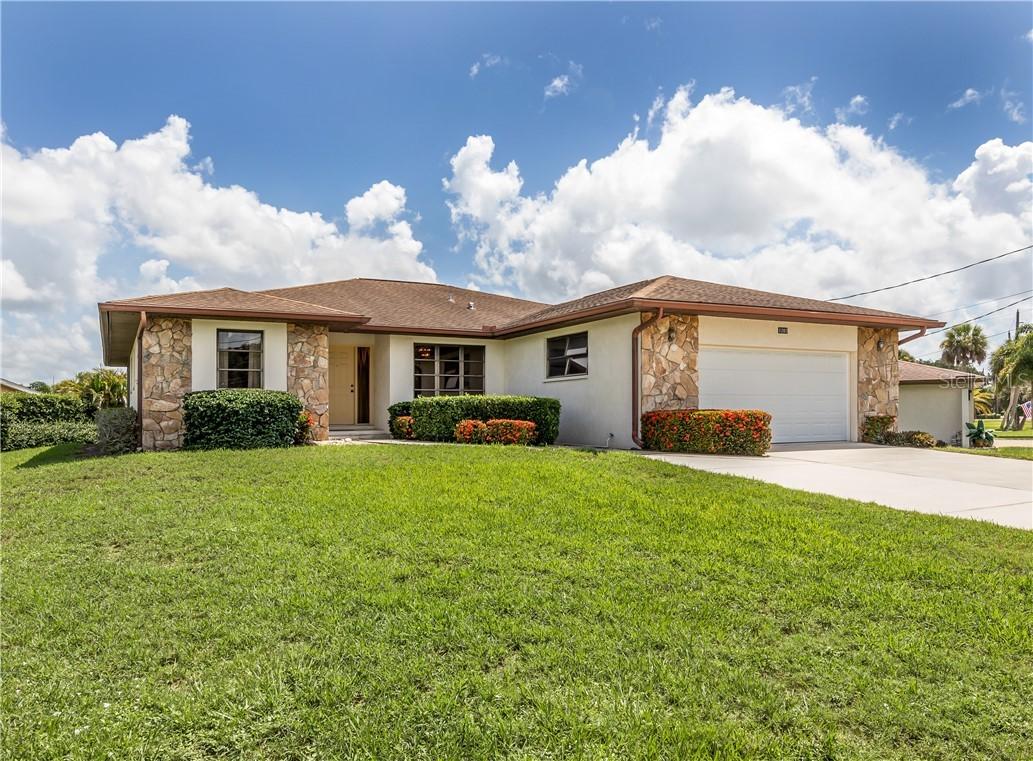 1202 Dona Way, Nokomis, FL 34275