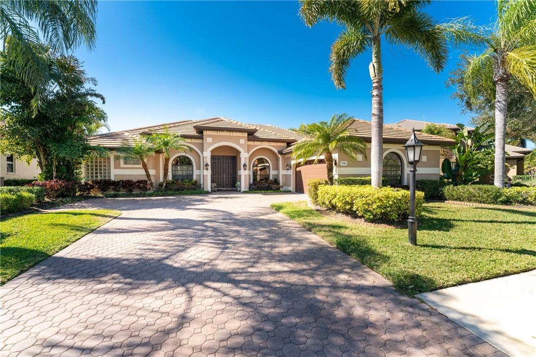 7586 Trillium Blvd., Sarasota, FL 34241