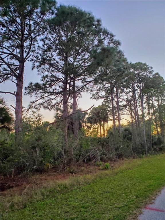 2702 Dixon Ter., Port Charlotte, FL 33981