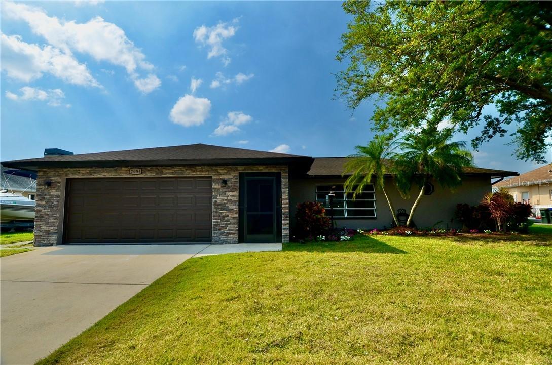 7094 Kenwood Dr., North Port, FL 34287
