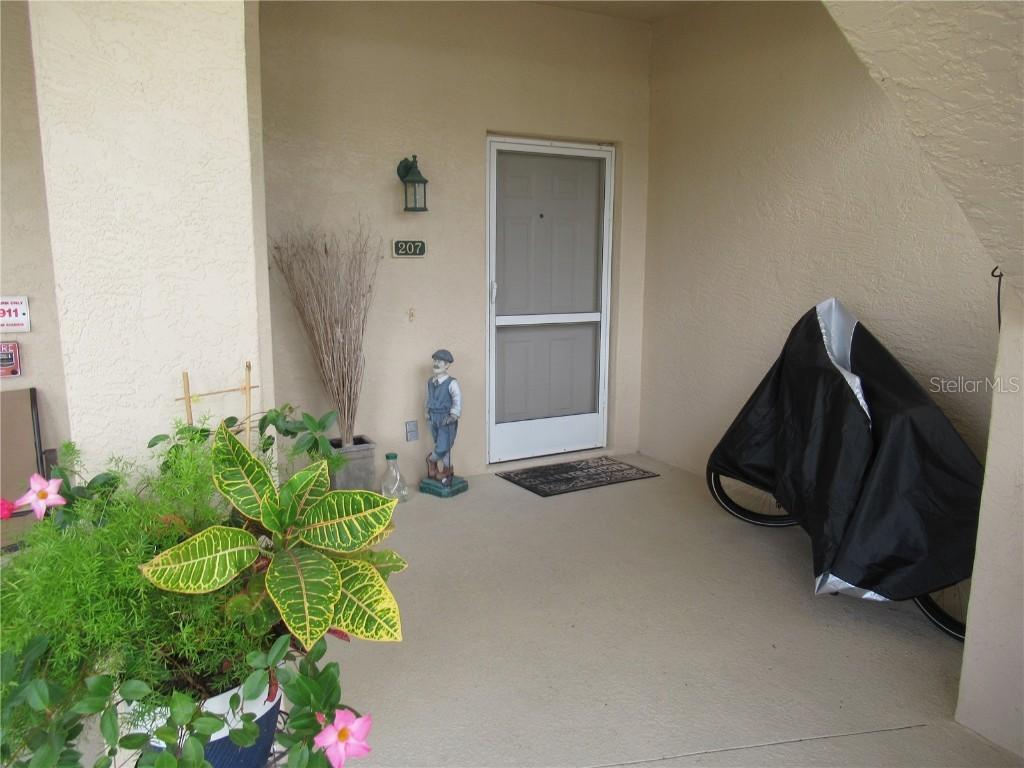 5800 Sabal Trace Dr. #207, North Port, FL 34287