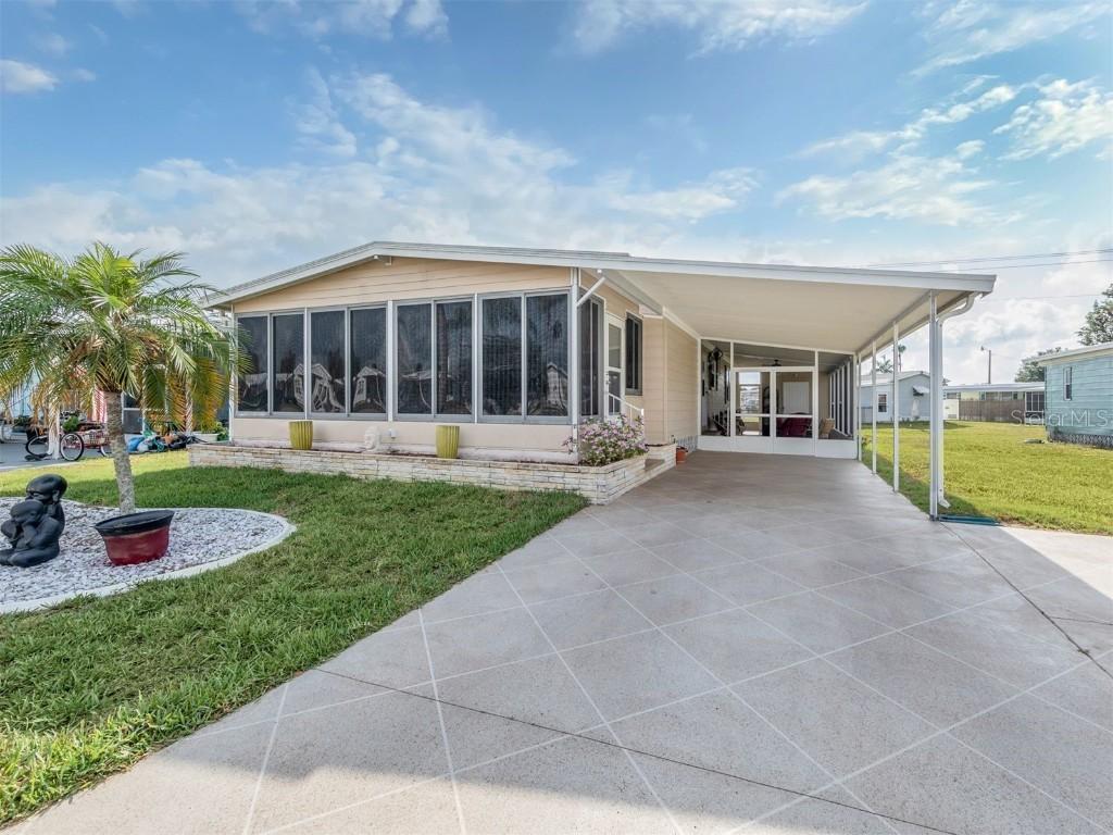 57 Lakeview Dr., North Port, FL 34287
