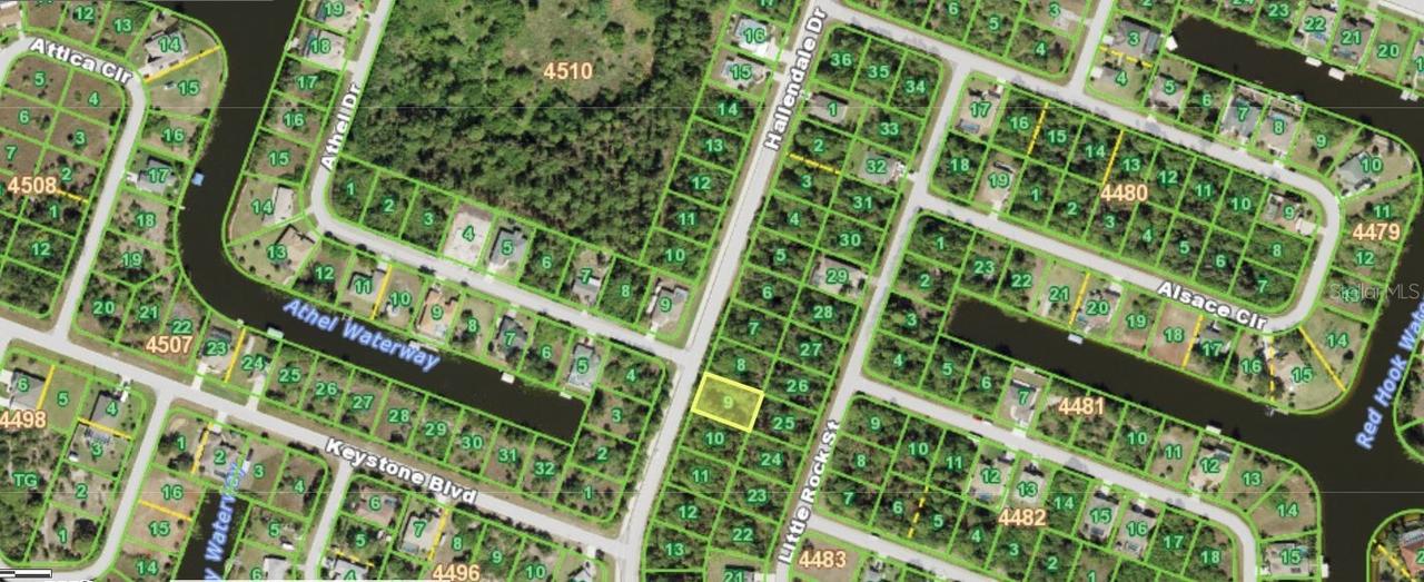 9468 Hallendale Dr., Port Charlotte, FL 33981