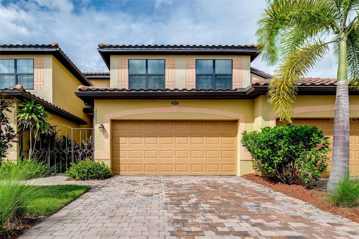 20090 Ragazza Cir. #202, Venice, FL 34293