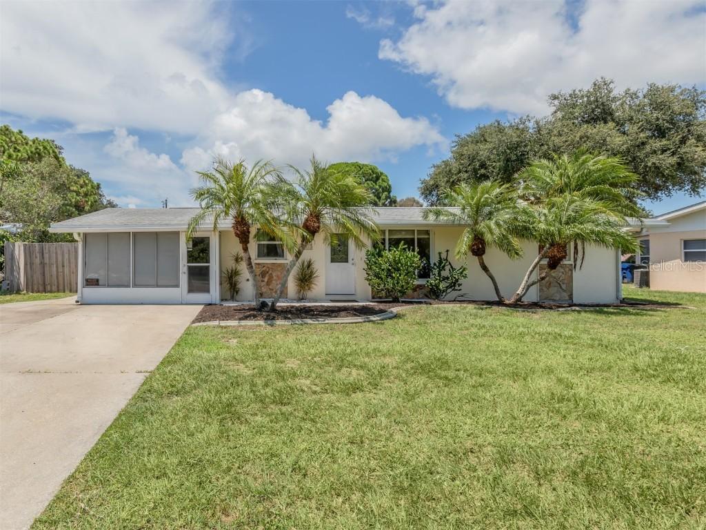 1121 Gulf Coast Blvd., Venice, FL 34285