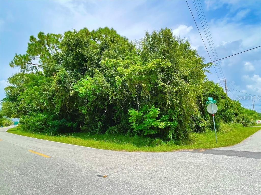 901 Oxford Dr., Englewood, FL 34223