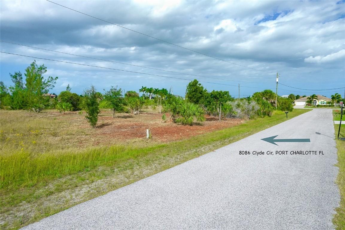 8086 Clyde Cir., Port Charlotte, FL 33981