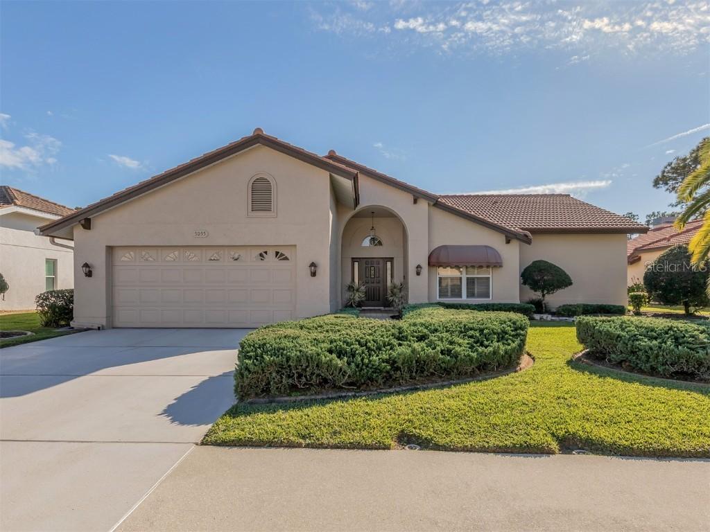 5055 Southern Pine Cir., Venice, FL 34293