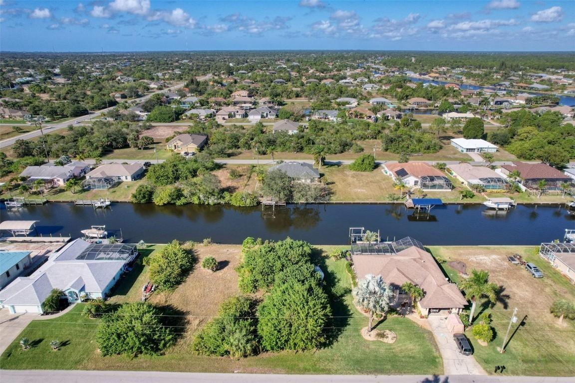 9222 Rosebud Cir., Port Charlotte, FL 33981