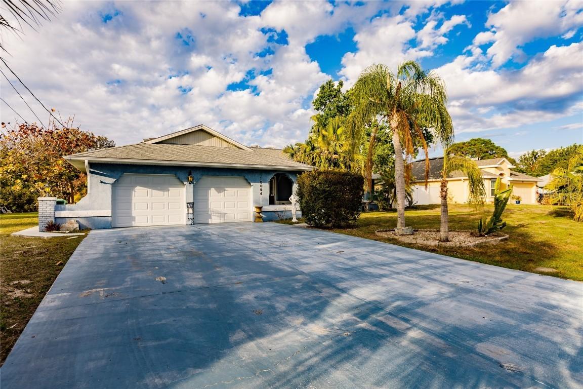 10094 Charlemont Ave., Englewood, FL 34224