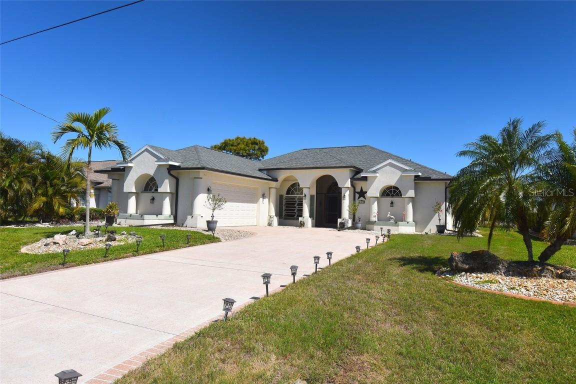 8 Sportsman Ter., Rotonda West, FL 33947