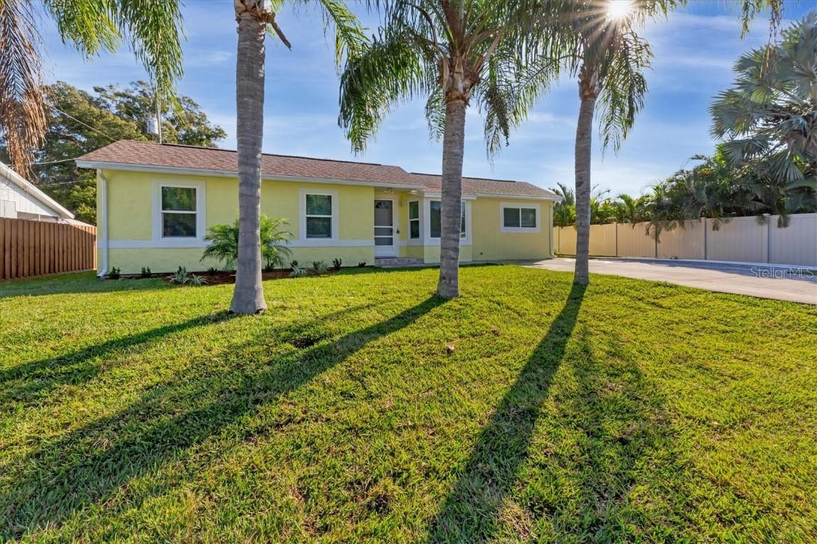 521 Live Oak St., Venice, FL 34285