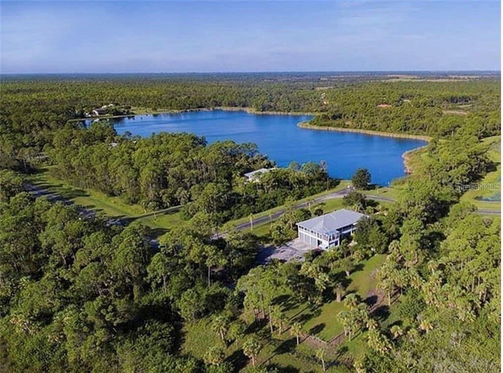 9100 Deer Ct., Venice, FL 34293