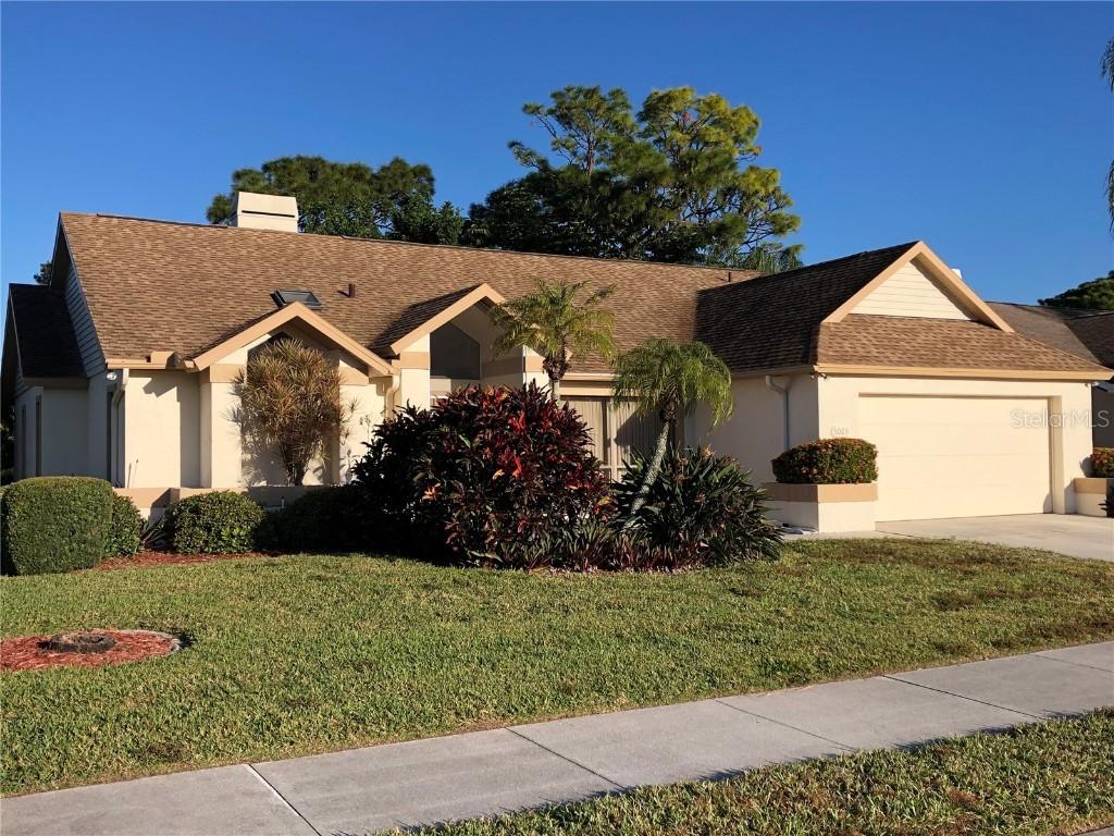 5005 Southern Pine Cir., Venice, FL 34293