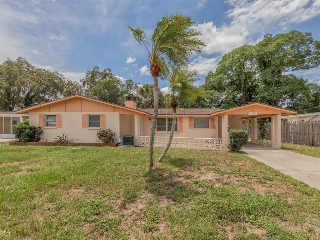 1216 Pineland Ave., Venice, FL 34285