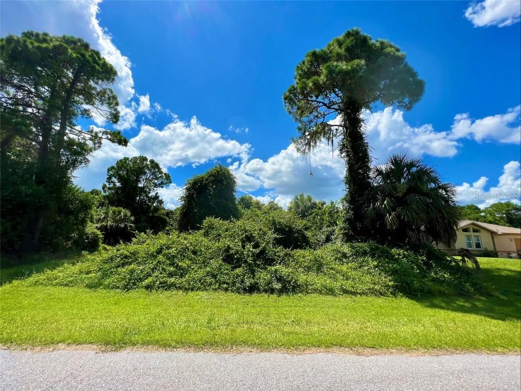 Lopinto St., North Port, FL 34287