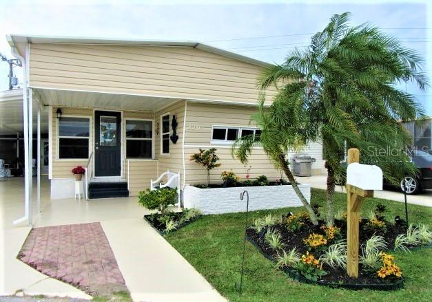 220 Blackburn Blvd., North Port, FL 34287