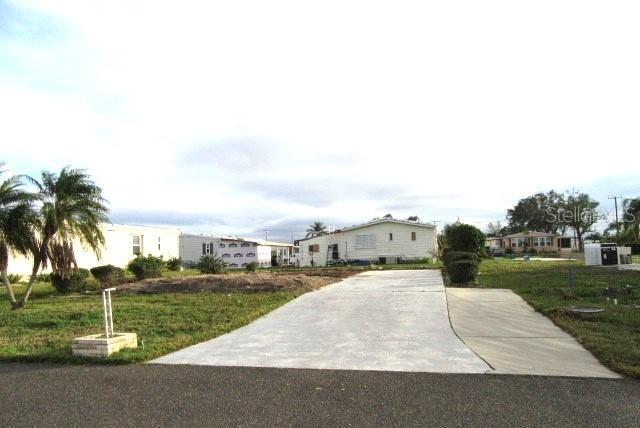 206 Schooner St., North Port, FL 34287