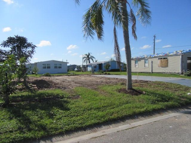 360 Captains Ct., North Port, FL 34287
